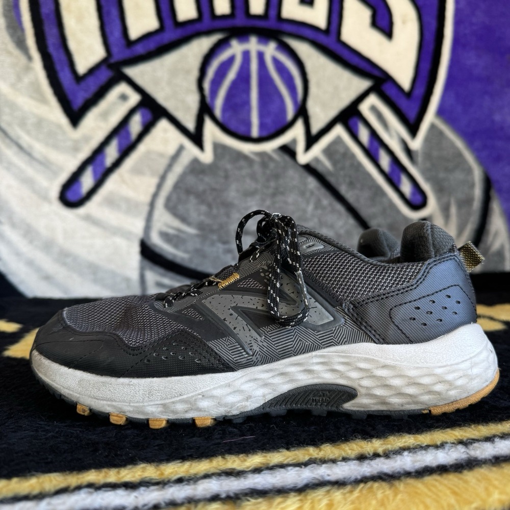 Size 7.5 - New Balance T410v8 Trail Running Hiking Shoes Men's Gray Black